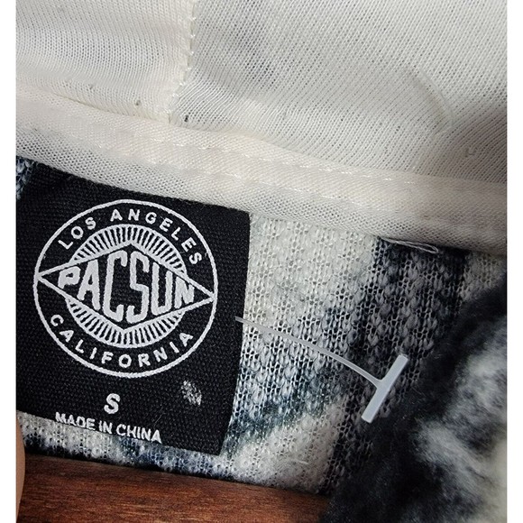 PacSun Women's Small Peace Sign Sherpa Fleece Zip Up Jacket - Picture 2 of 6